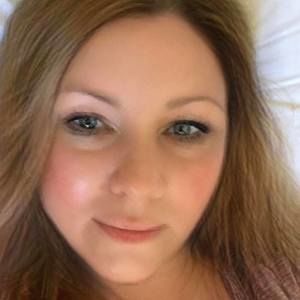 Meet your Posher, Naomi